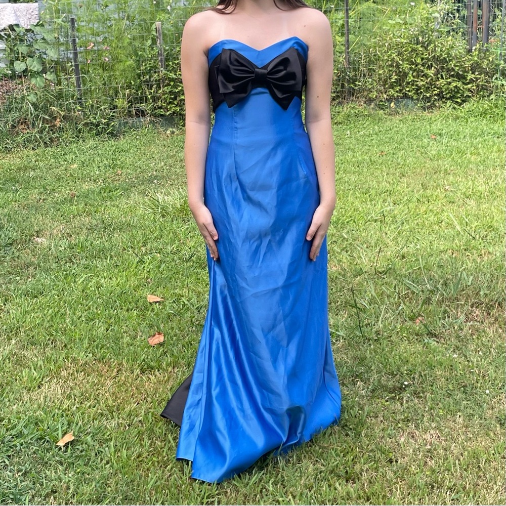 Vintage Retro Jessica McClintock sleeveless blue and black dress